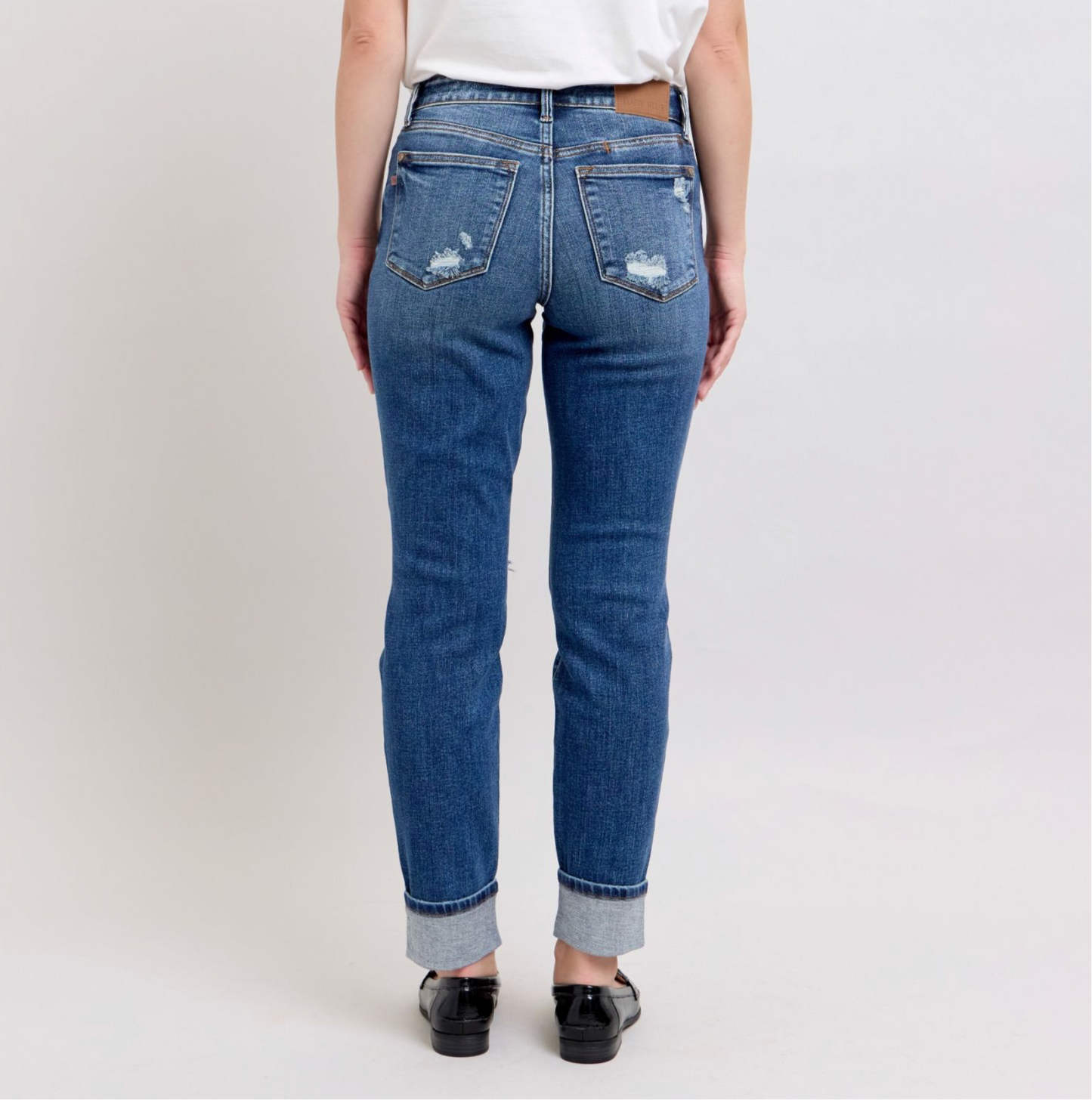 Judy Blue Mid Rise Cuffed Destroy Boyfriend Jean
