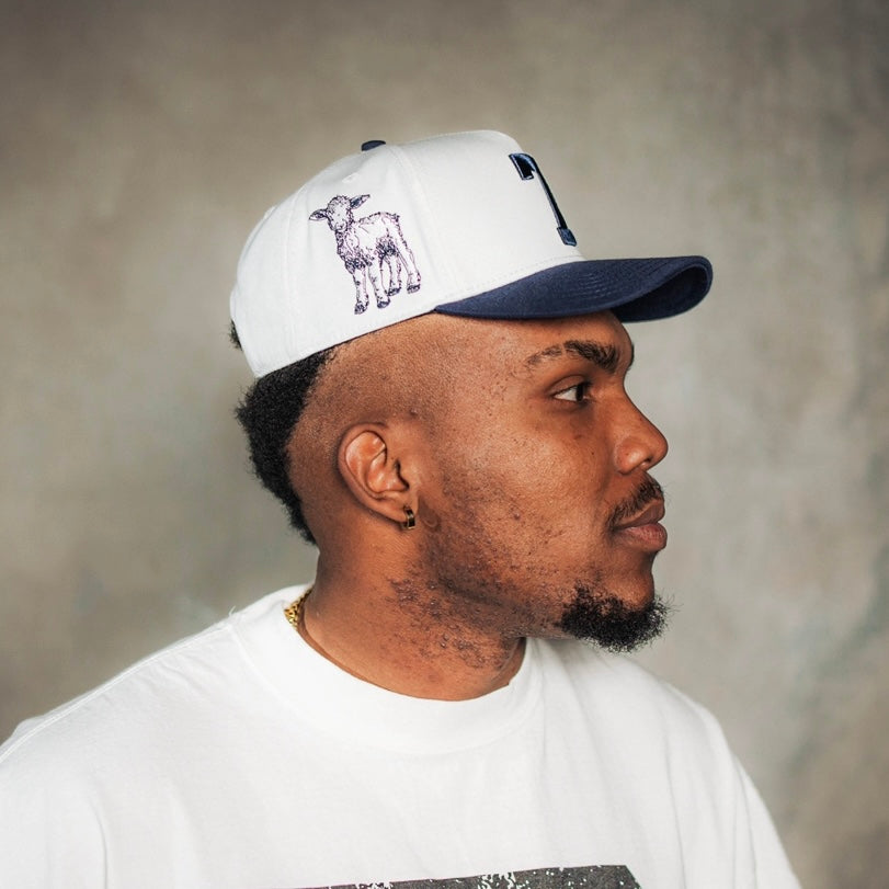 ‘7’ Premium Wool Blend SnapBack - White/Navy