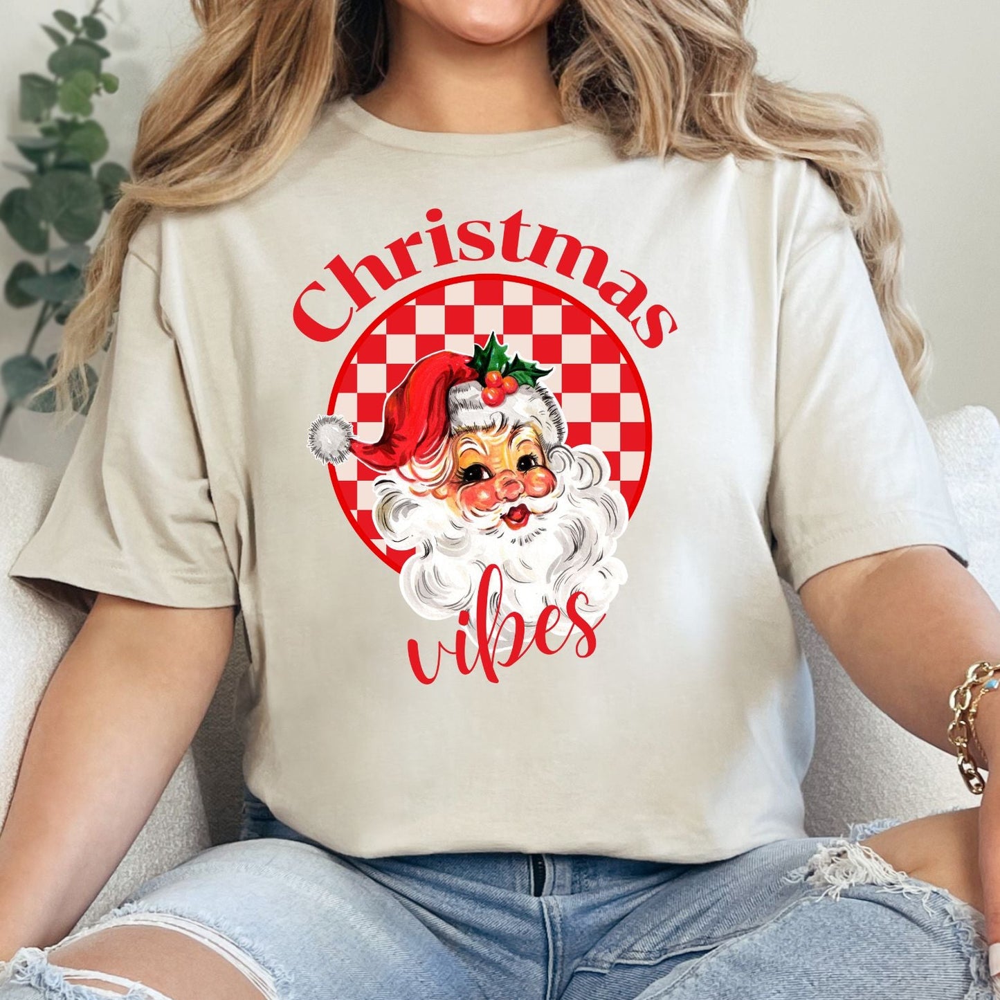 Retro Christmas Vibes T-Shirt